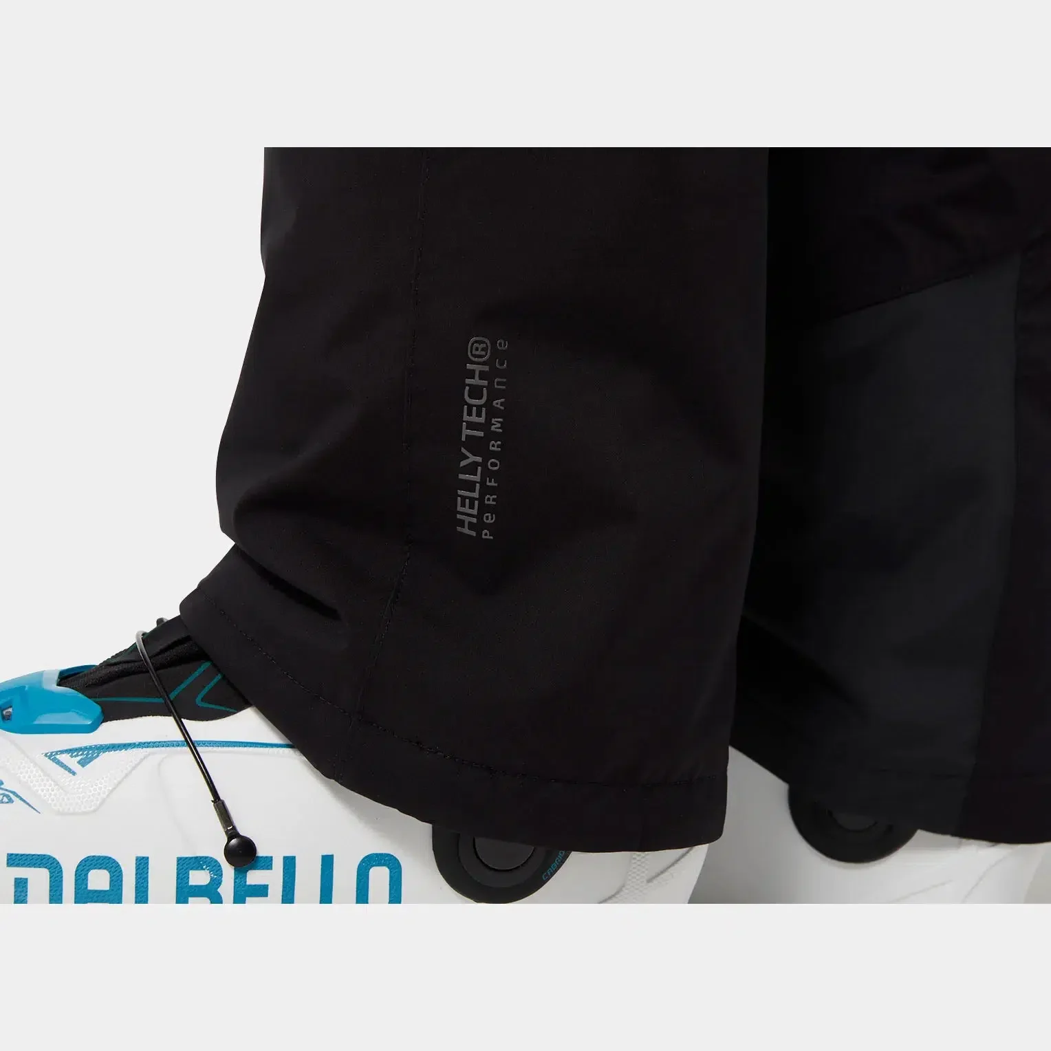 Helly Hansen Women's Switch Cargo Insulated Pant - Image 5