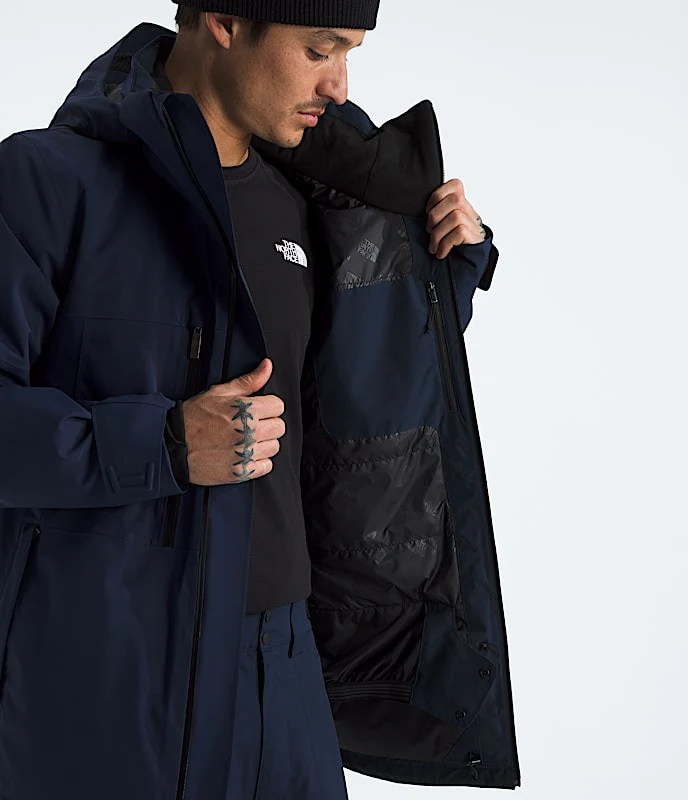The North Face Men's Chakal Jacket - Image 15