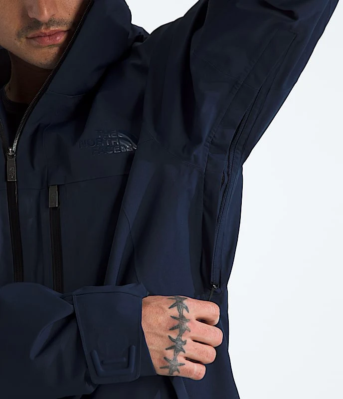 The North Face Men's Chakal Jacket - Image 17