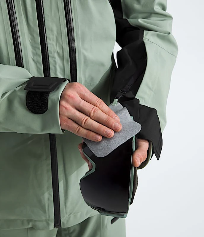 The North Face Men's Chakal Jacket - Image 8