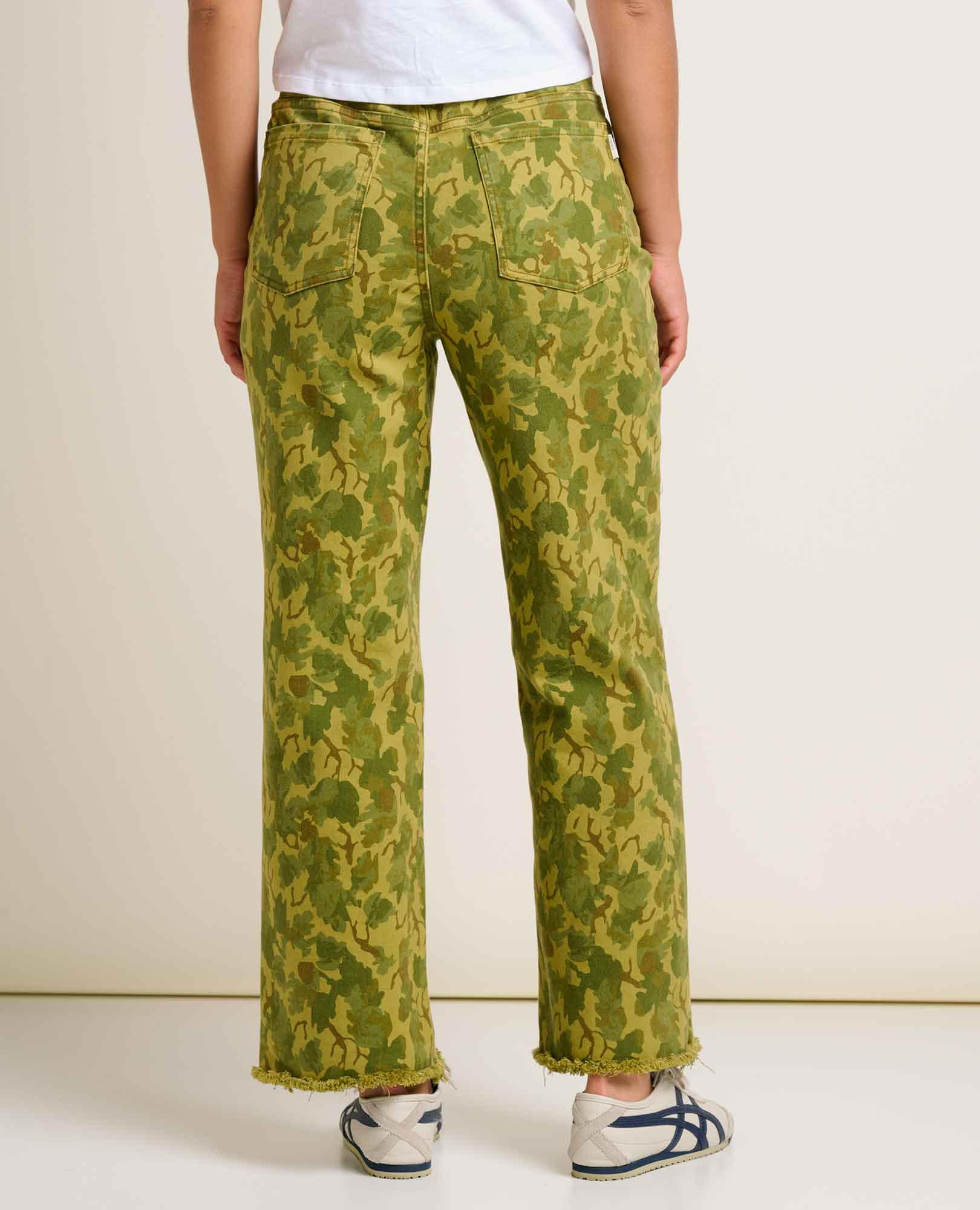 Toad & Co Women's Balsam Cutoff Pant - Image 8