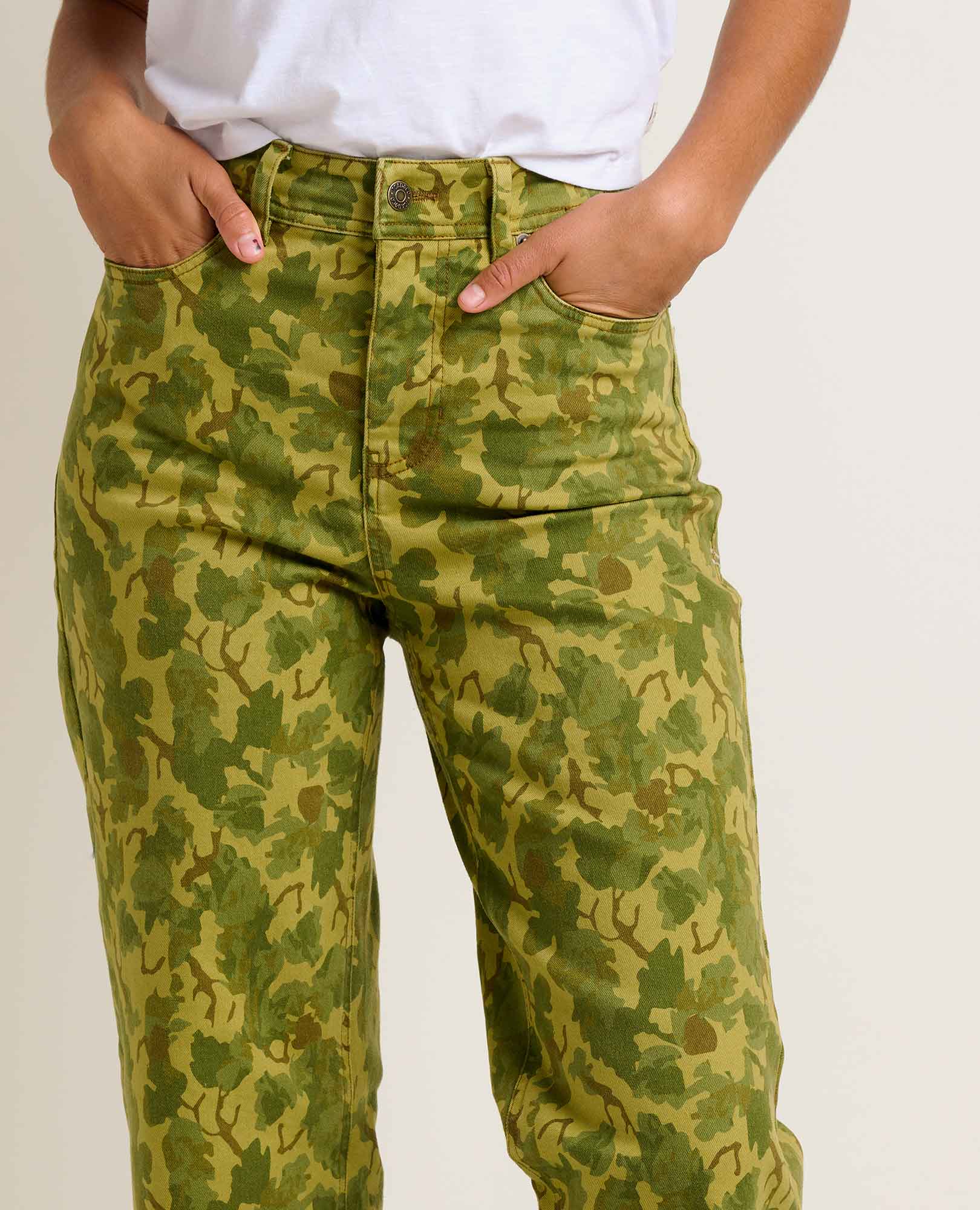 Toad & Co Women's Balsam Cutoff Pant - Image 9